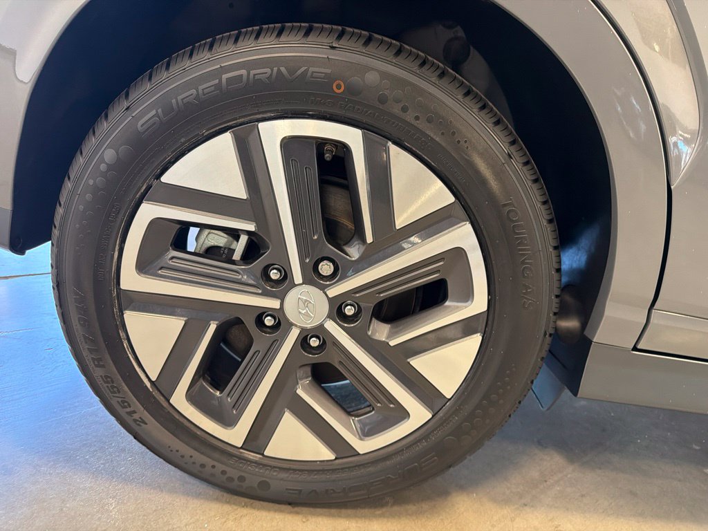 Photo 25 of this Hyundai Kona Electric