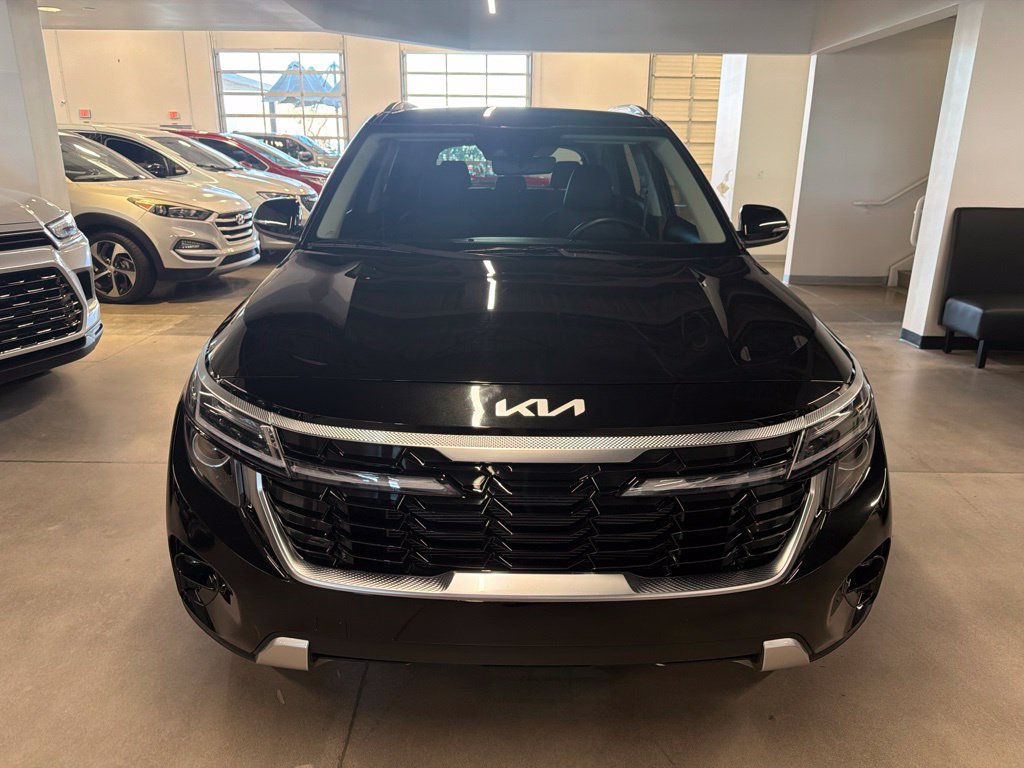 Photo 2 of this Kia Seltos