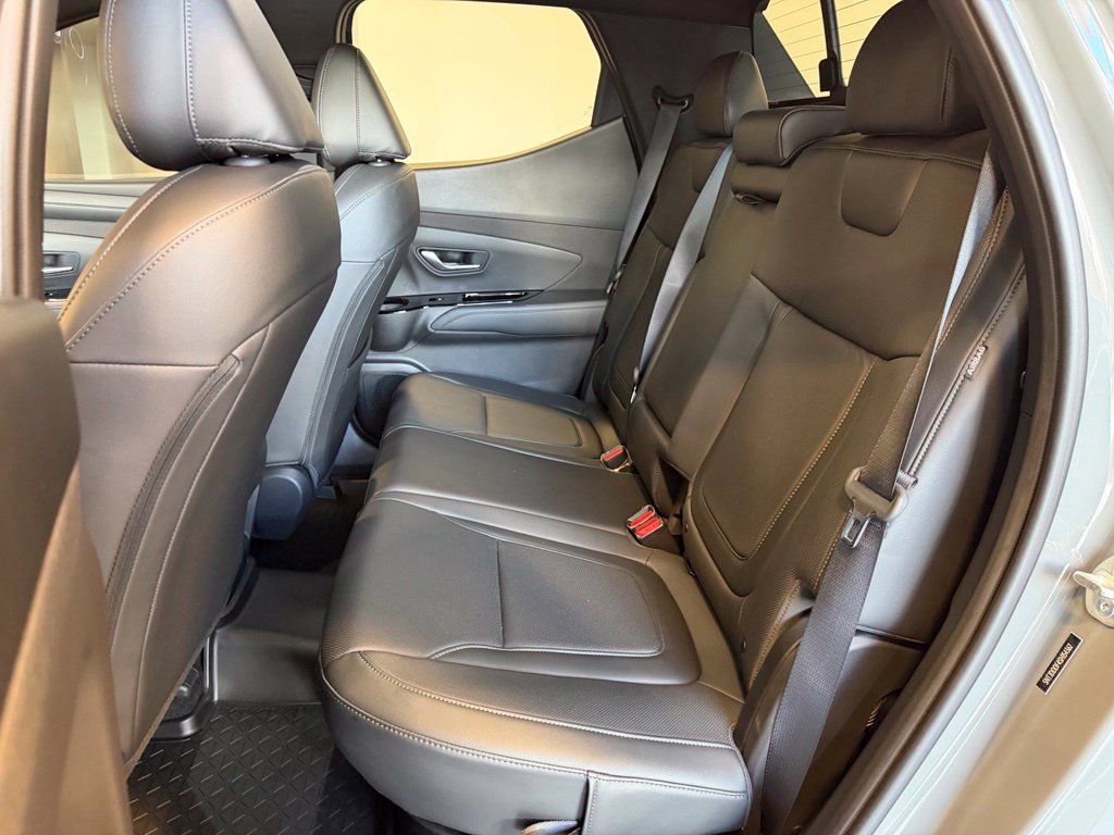 Photo 11 of this Hyundai Santa Cruz