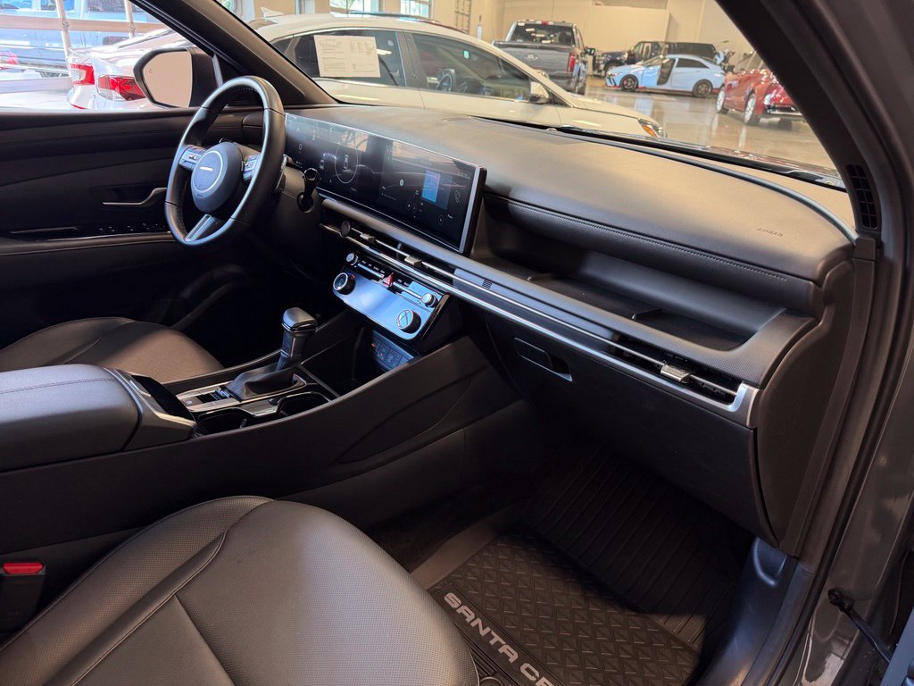 Photo 14 of this Hyundai Santa Cruz