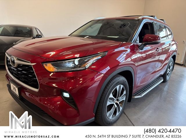Red (Ruby Flare Pearl) 2021 Toyota Highlander SUV / Crossover Front-Wheel Drive Automatic