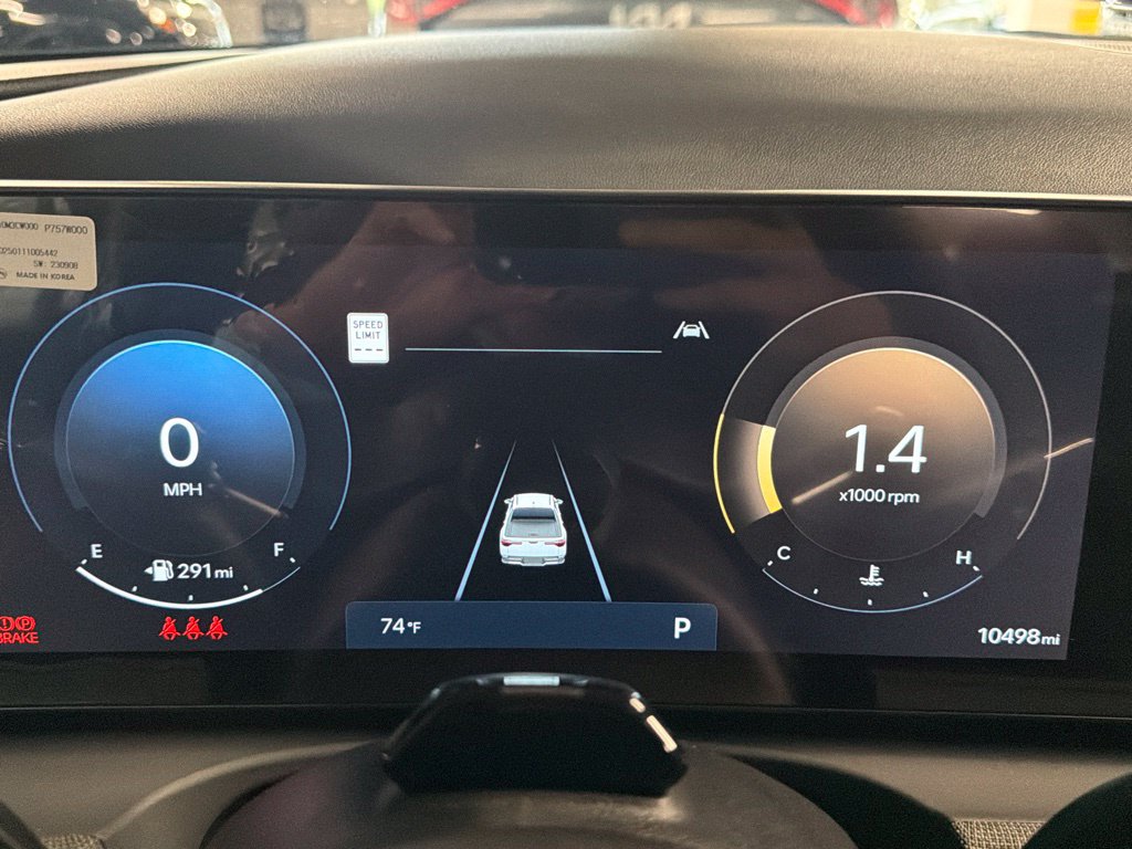 Photo 16 of this Hyundai Santa Cruz