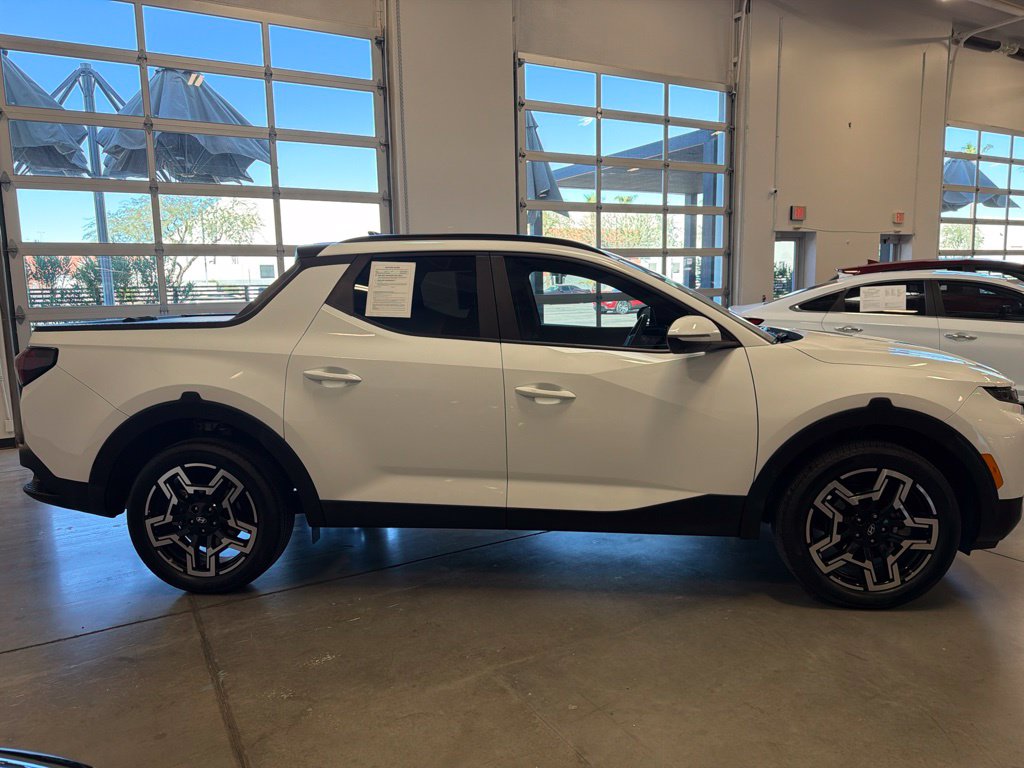 Photo 6 of this Hyundai Santa Cruz