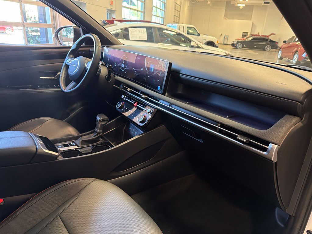 Photo 19 of this Hyundai Santa Cruz