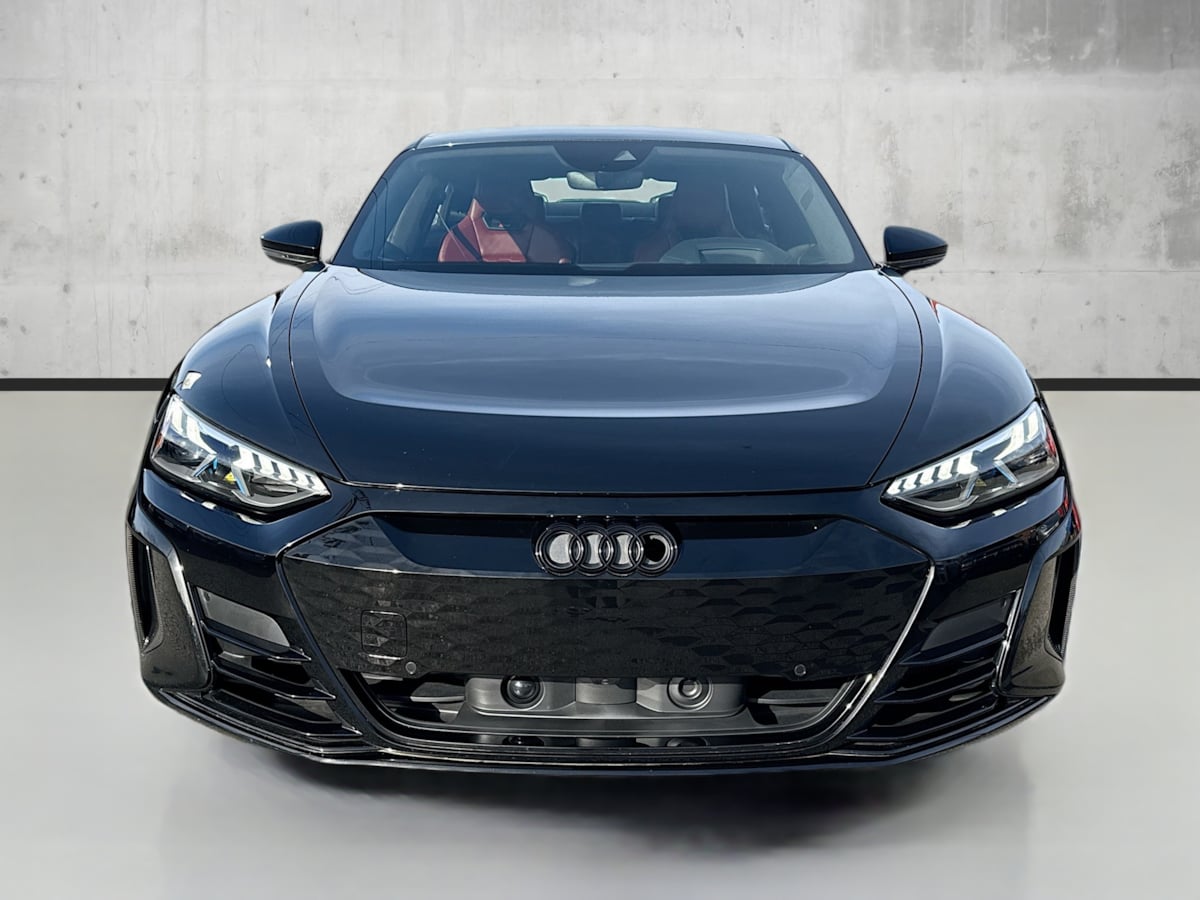 2024 Audi RS e-tron GT Base photo 2