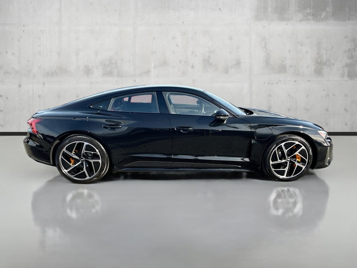 2024 Audi RS e-tron GT Base photo 8