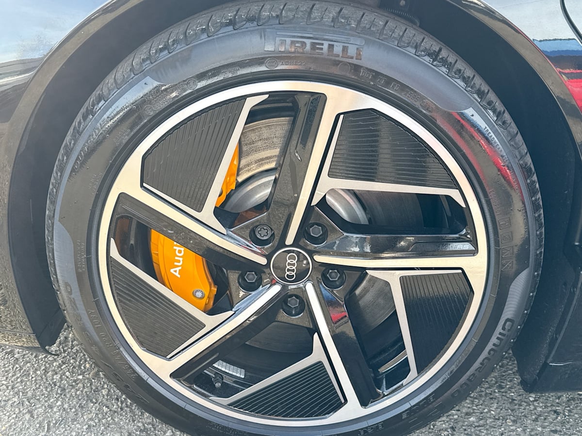 2024 Audi RS e-tron GT Base photo 28