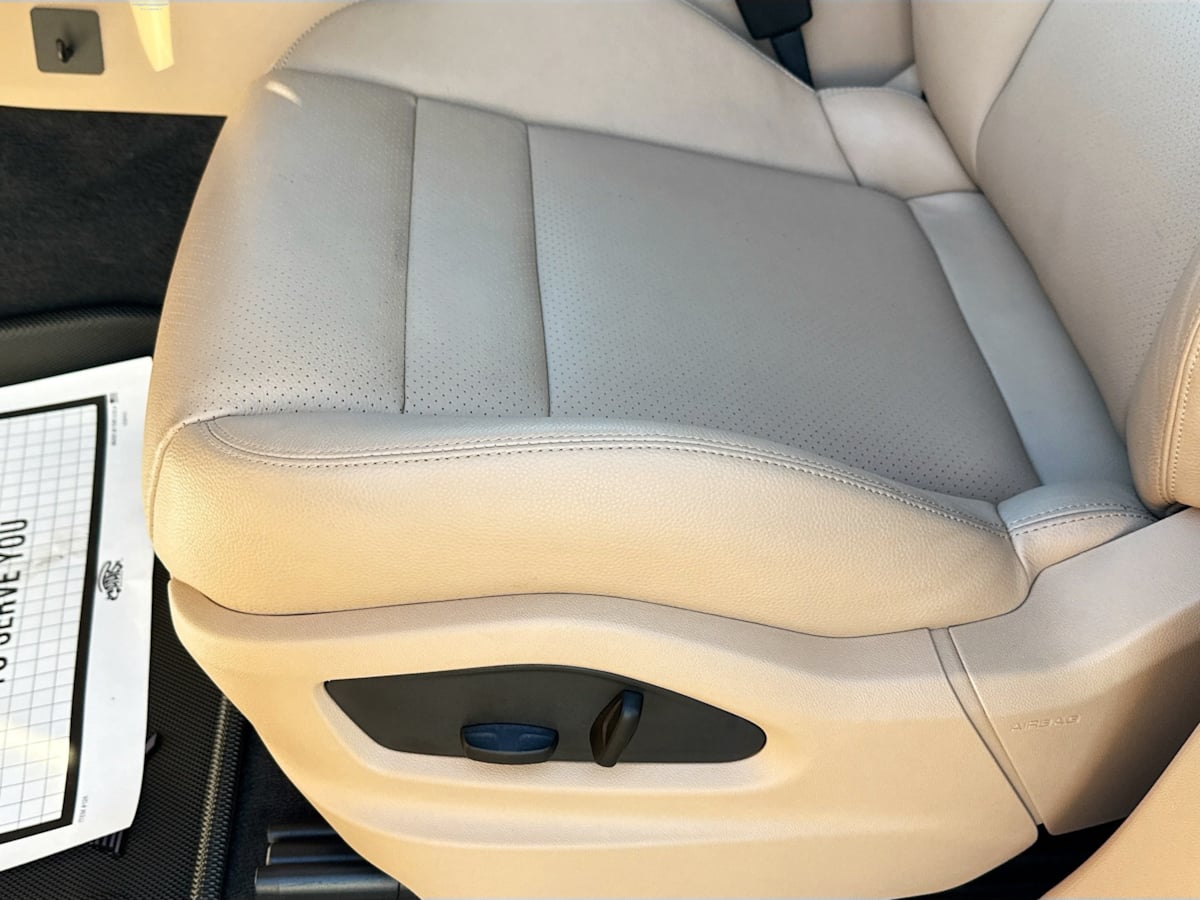 2022 Porsche Cayenne E-Hybrid photo 18