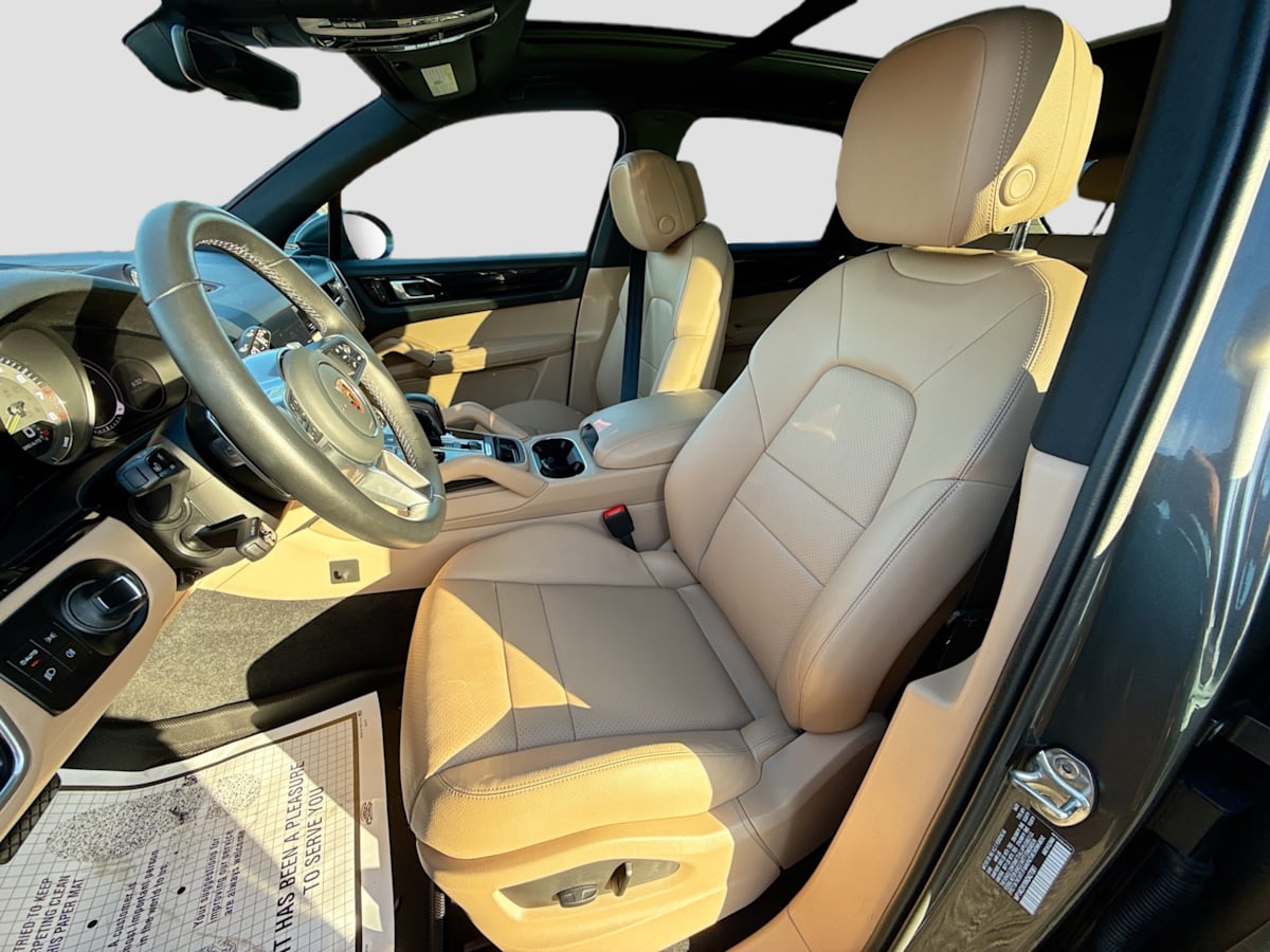 2022 Porsche Cayenne E-Hybrid photo 20