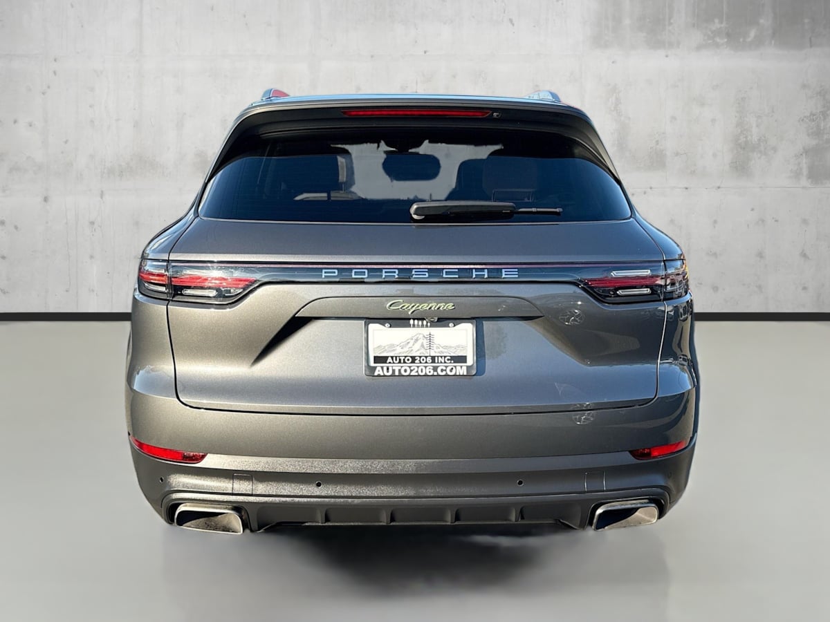 2022 Porsche Cayenne E-Hybrid photo 6