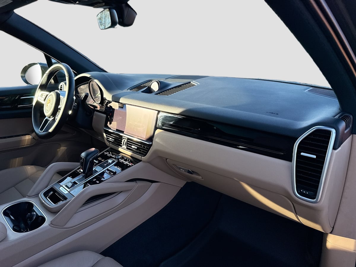 2022 Porsche Cayenne E-Hybrid photo 27