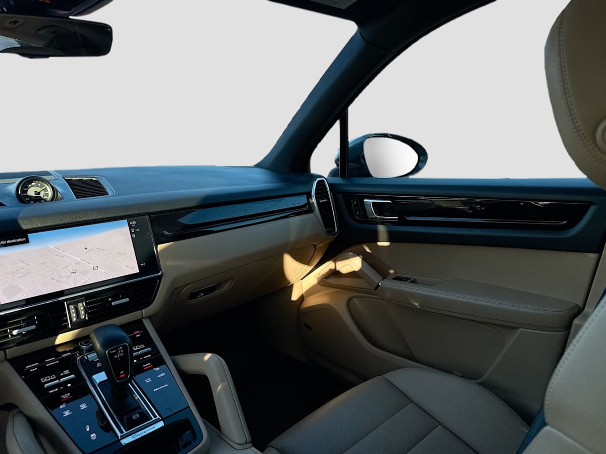 2022 Porsche Cayenne E-Hybrid photo 23