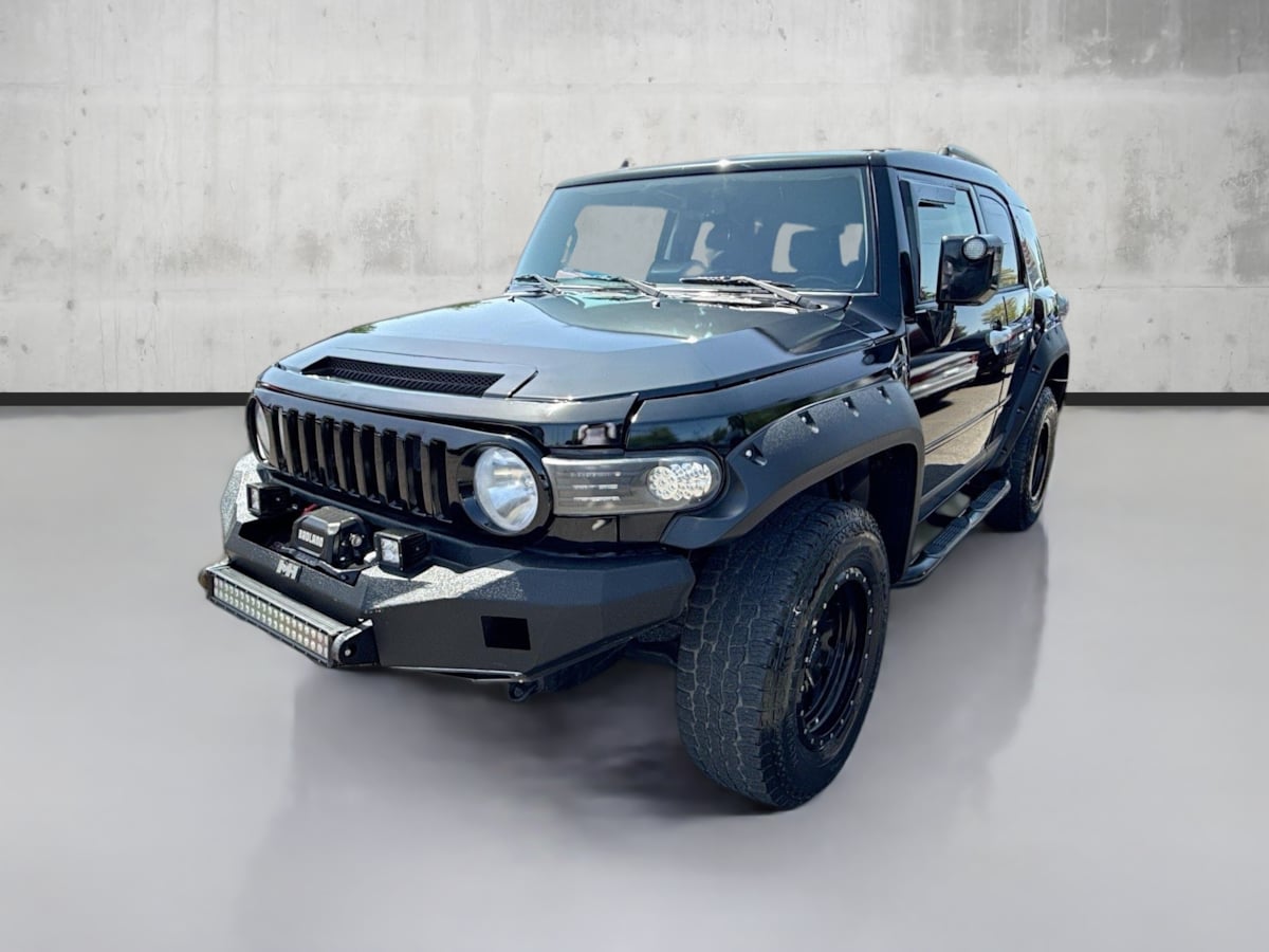 2013 Toyota FJ Cruiser Base photo 3