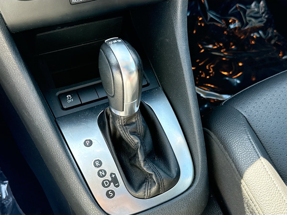 2013 Volkswagen Jetta SportWagen TDI photo 15