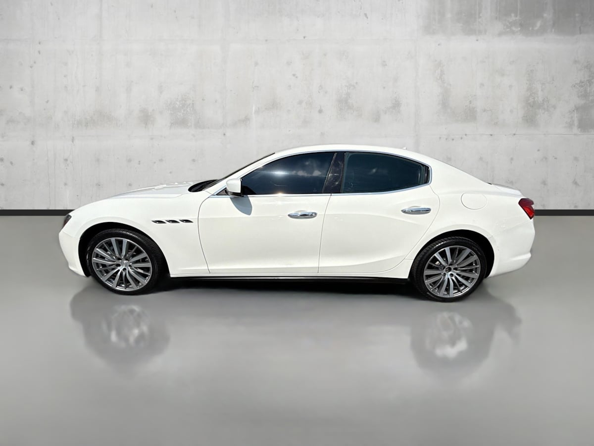 2016 Maserati Ghibli photo 4