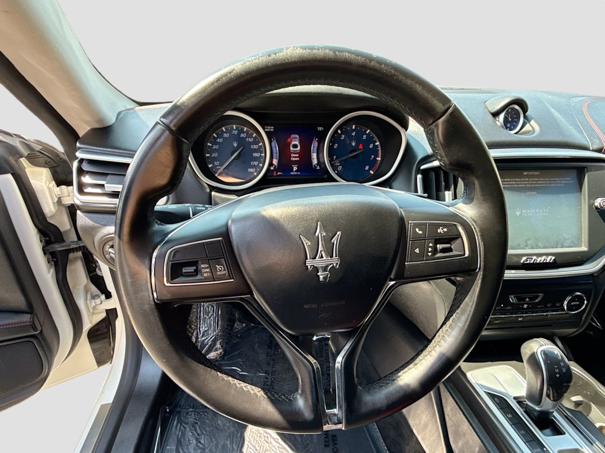 2016 Maserati Ghibli photo 10