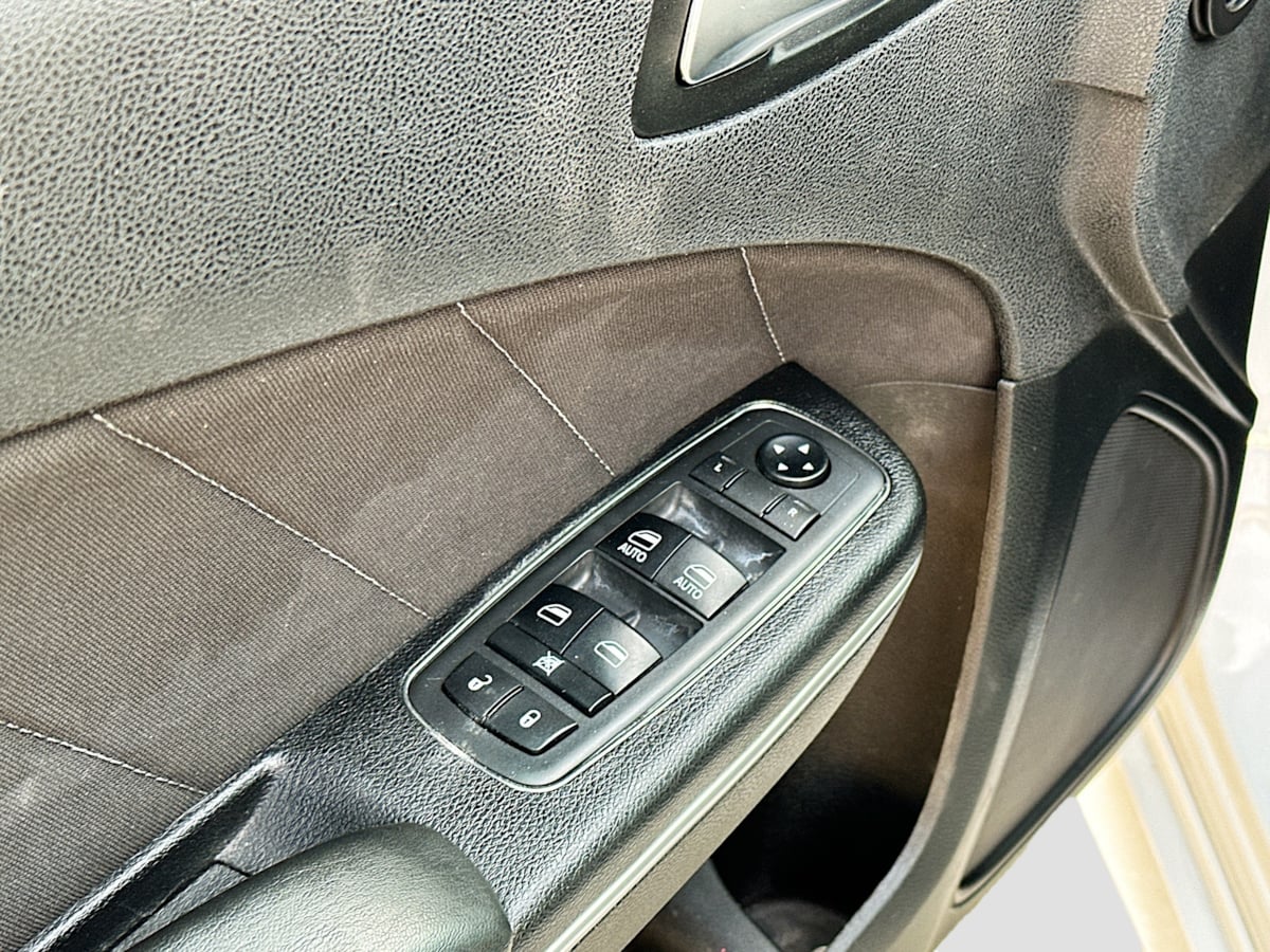 2019 Dodge Charger Scat Pack photo 16
