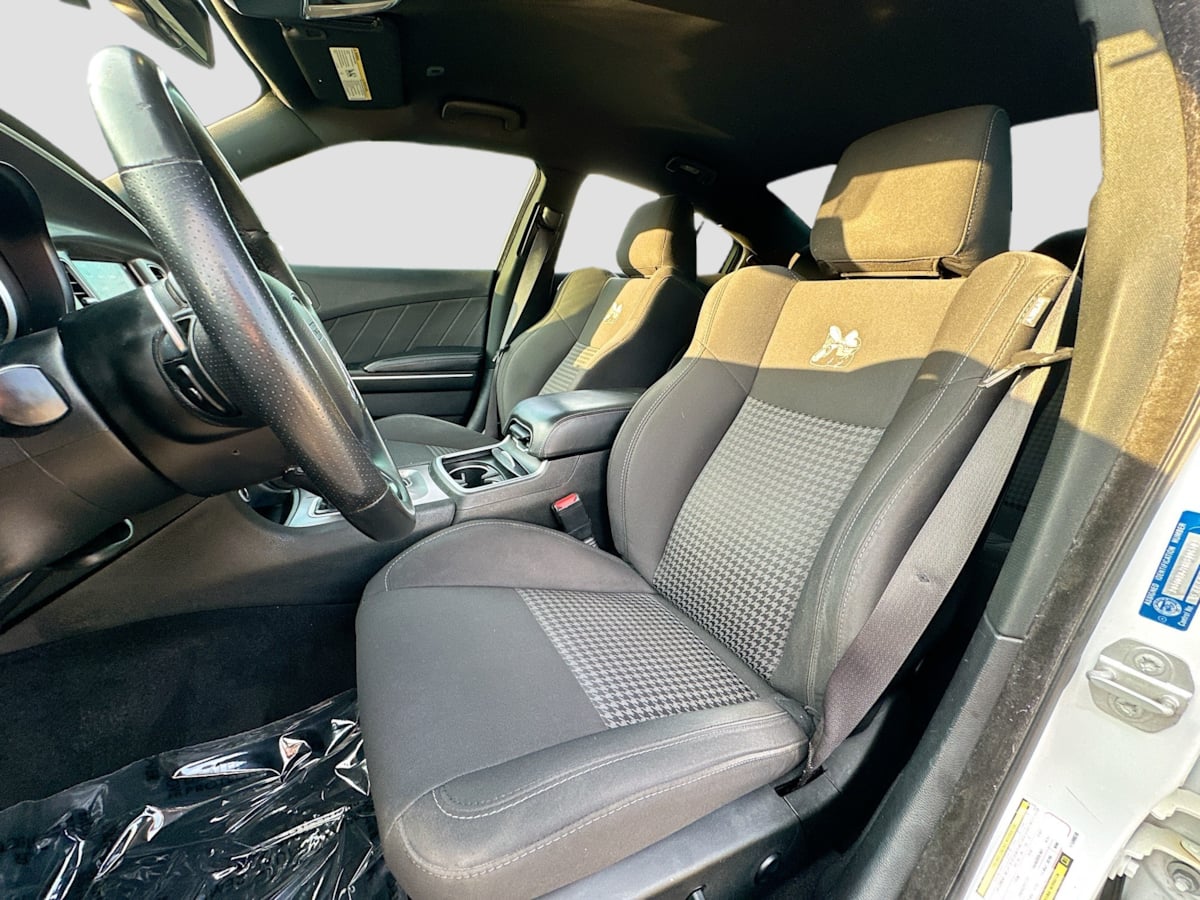 2019 Dodge Charger Scat Pack photo 18