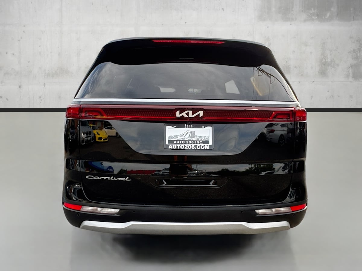 2022 Kia Carnival LXS photo 5