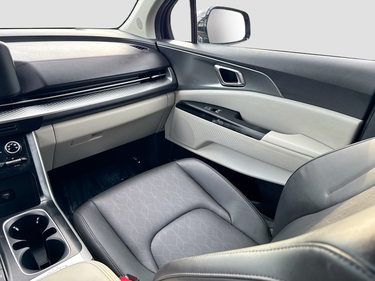 2022 Kia Carnival LXS photo 20