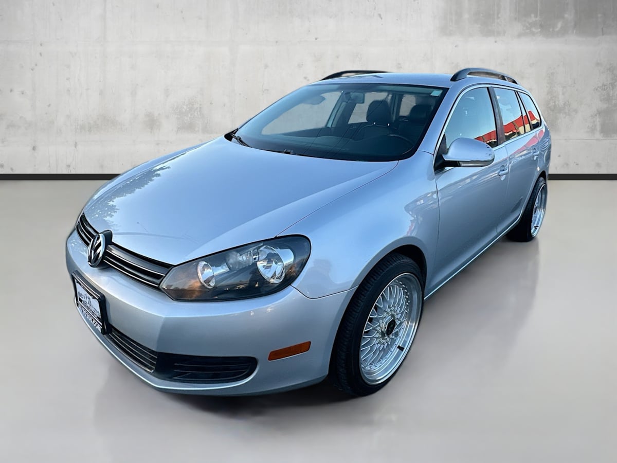 2014 Volkswagen Jetta SportWagen TDI photo 3