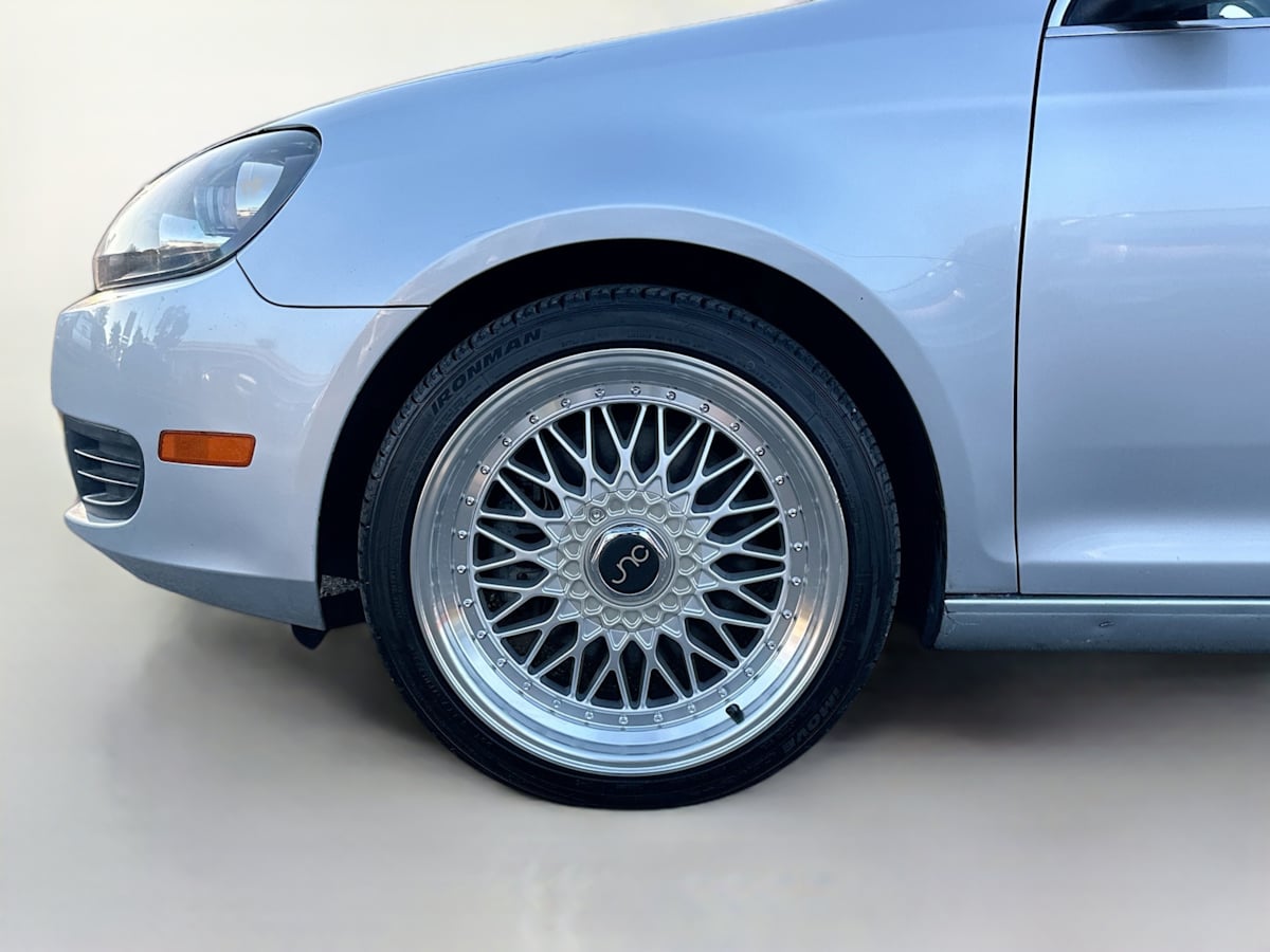 2014 Volkswagen Jetta SportWagen TDI photo 27