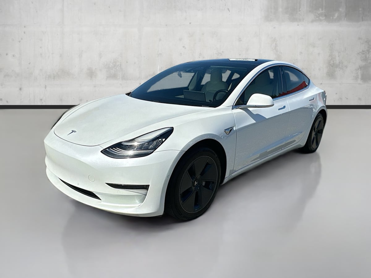 2020 Tesla Model 3 Standard Range Plus photo 3