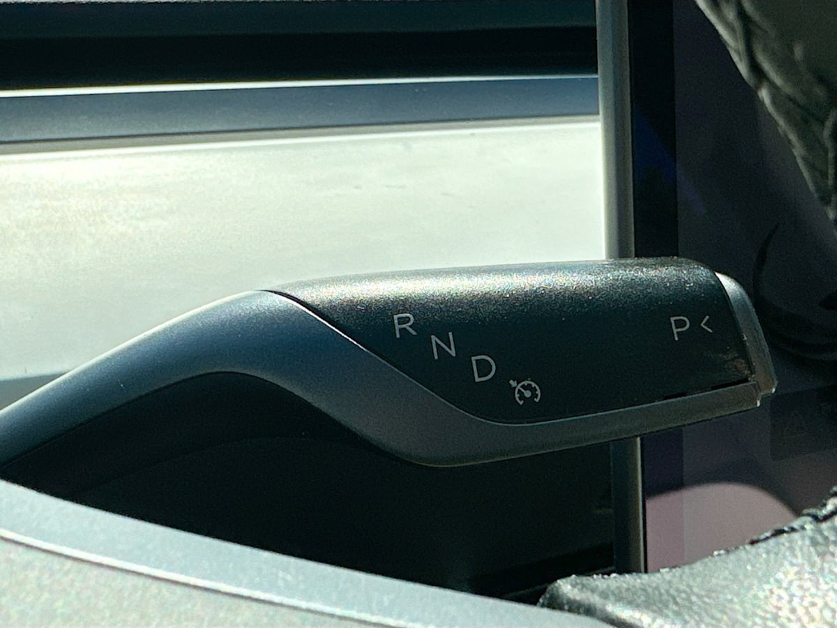 2020 Tesla Model 3 Standard Range Plus photo 14