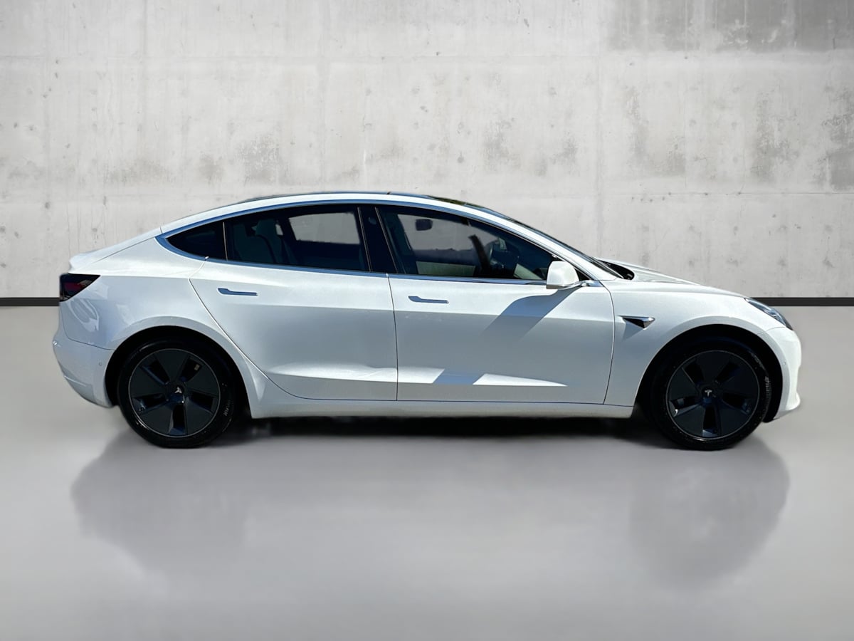 2020 Tesla Model 3 Standard Range Plus photo 8