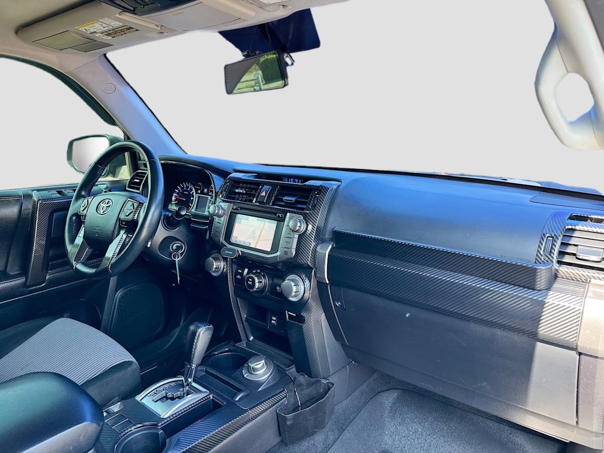 2016 Toyota 4Runner SR5 photo 26