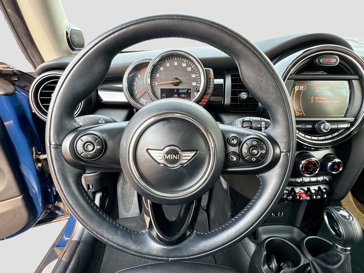 2016 Mini Cooper Hardtop S photo 11
