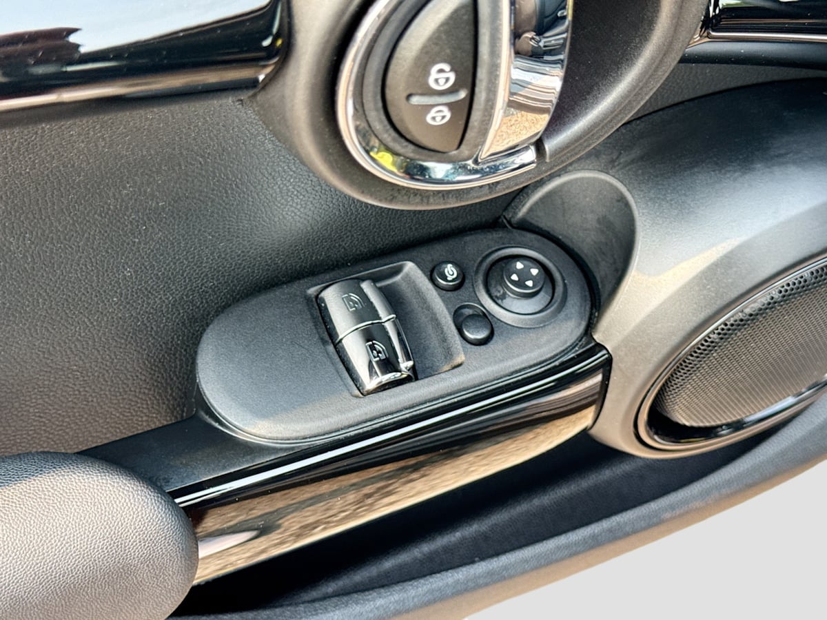 2016 Mini Cooper Hardtop S photo 16
