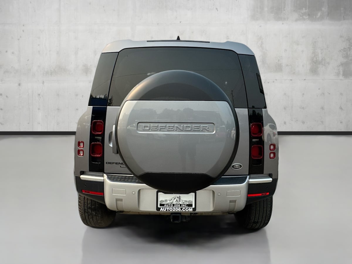 2020 Land Rover Defender HSE photo 6