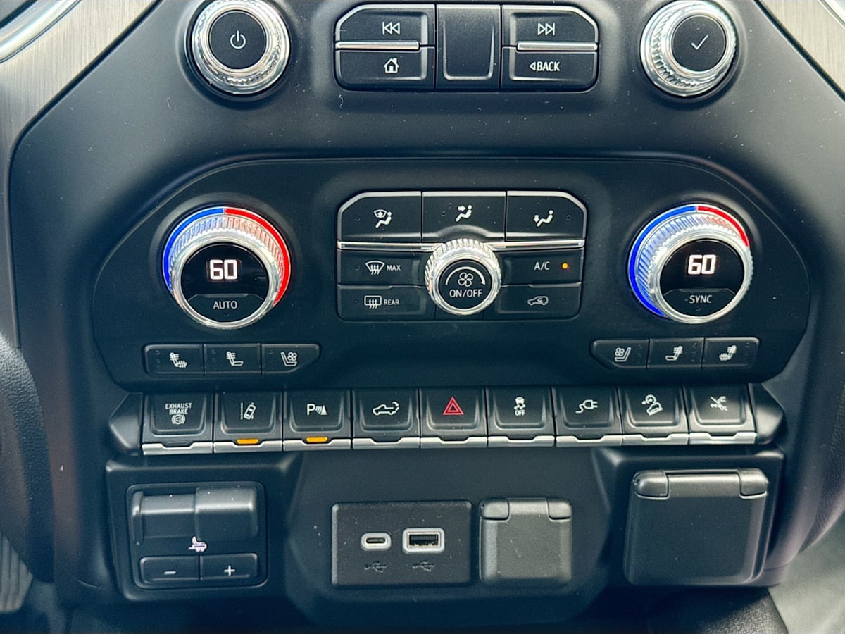 2022 Gmc Sierra HD Denali photo 16