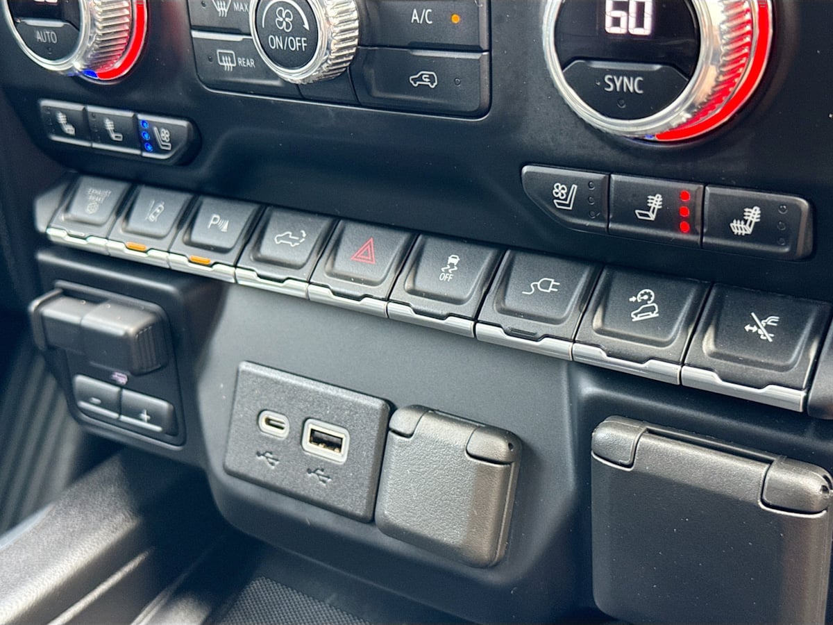 2022 Gmc Sierra HD Denali photo 37