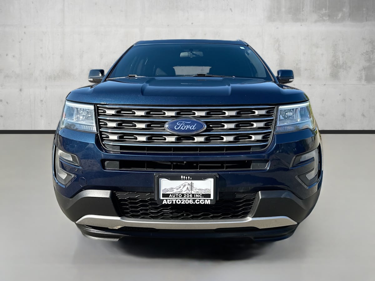 Sold 2017 Ford Explorer XLT in Kent