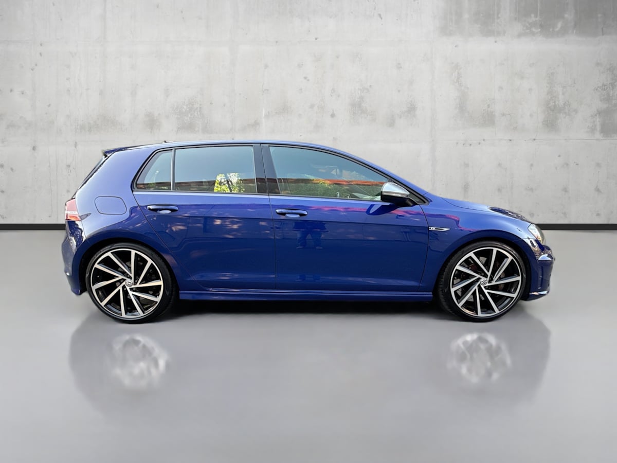 2016 Volkswagen Golf R Base photo 8