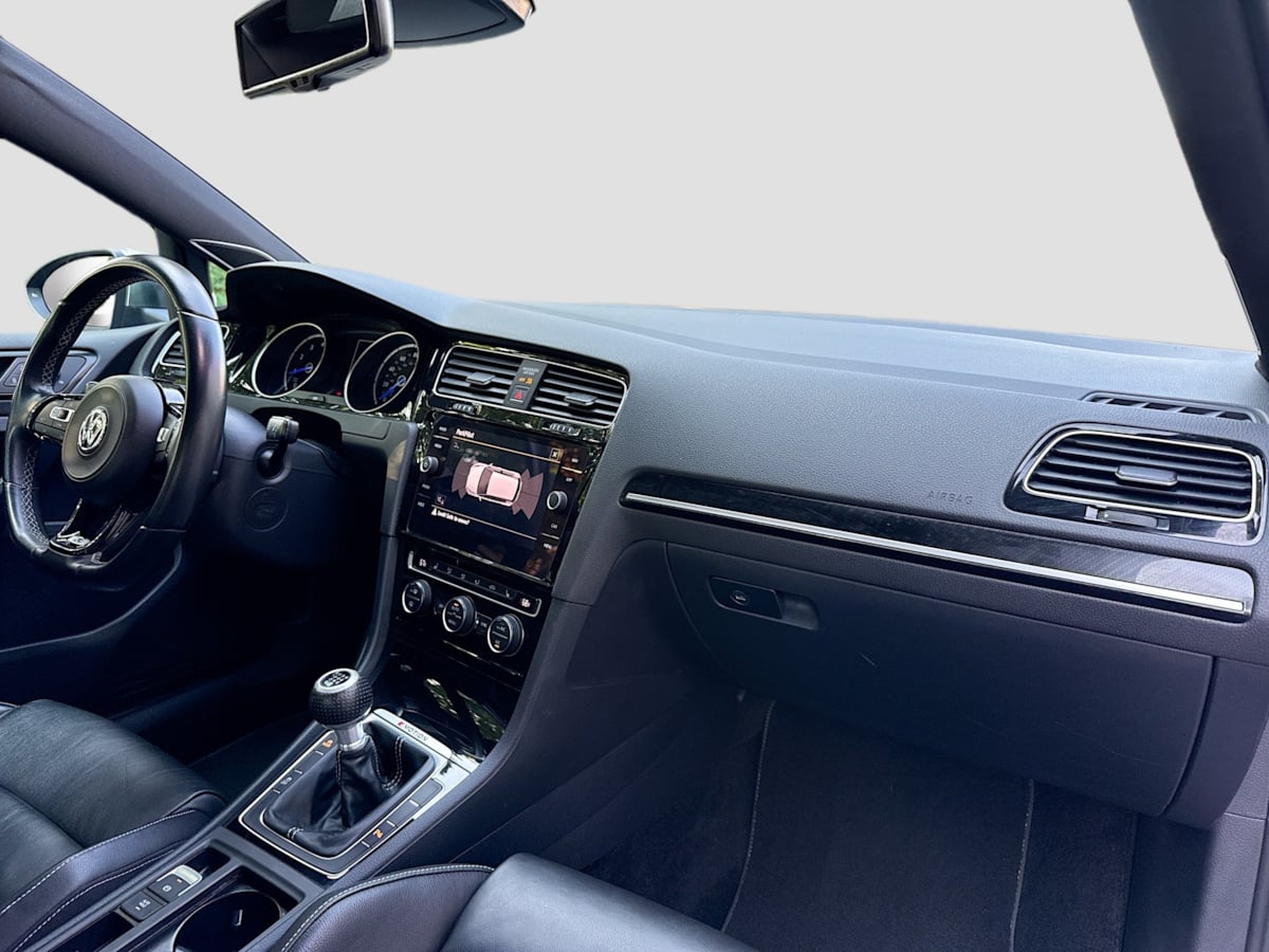 2016 Volkswagen Golf R Base photo 29