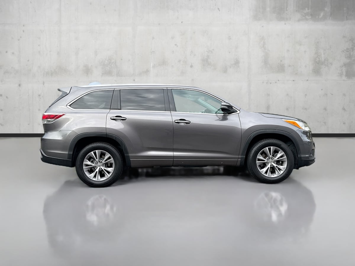 2014 Toyota Highlander XLE photo 4