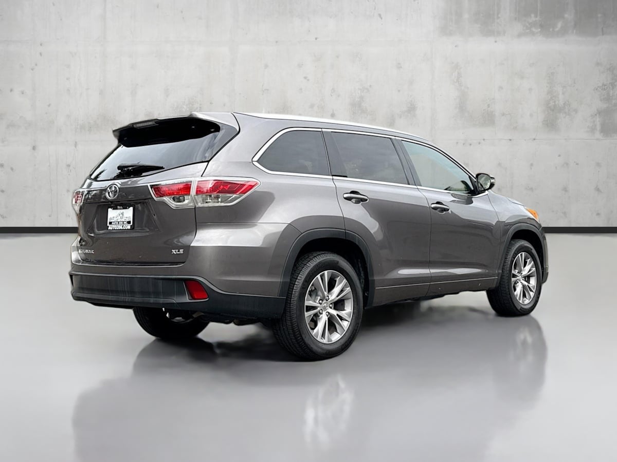 2014 Toyota Highlander XLE photo 3