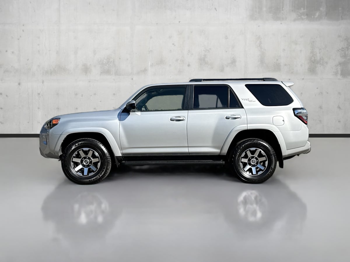 2024 Toyota 4Runner TRD photo 3
