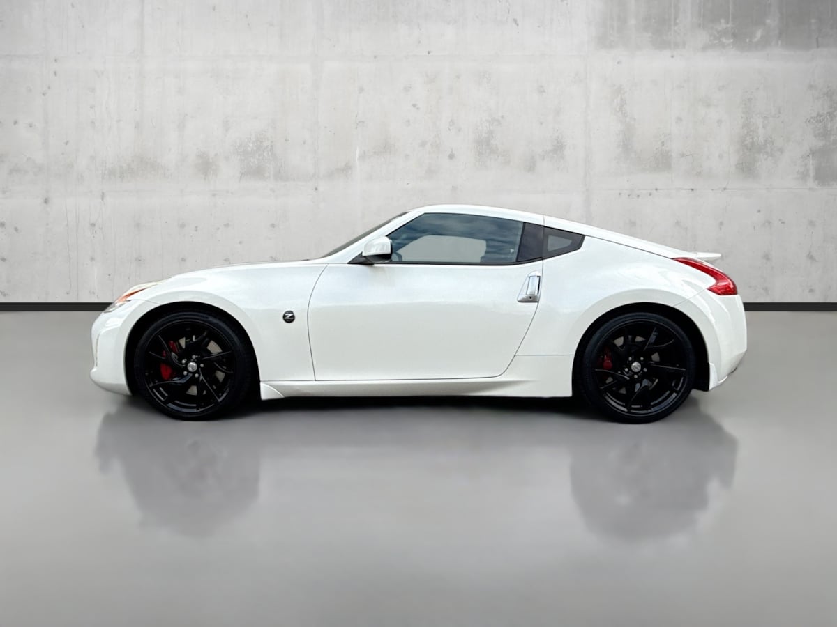 2014 Nissan 370Z Sport photo 4