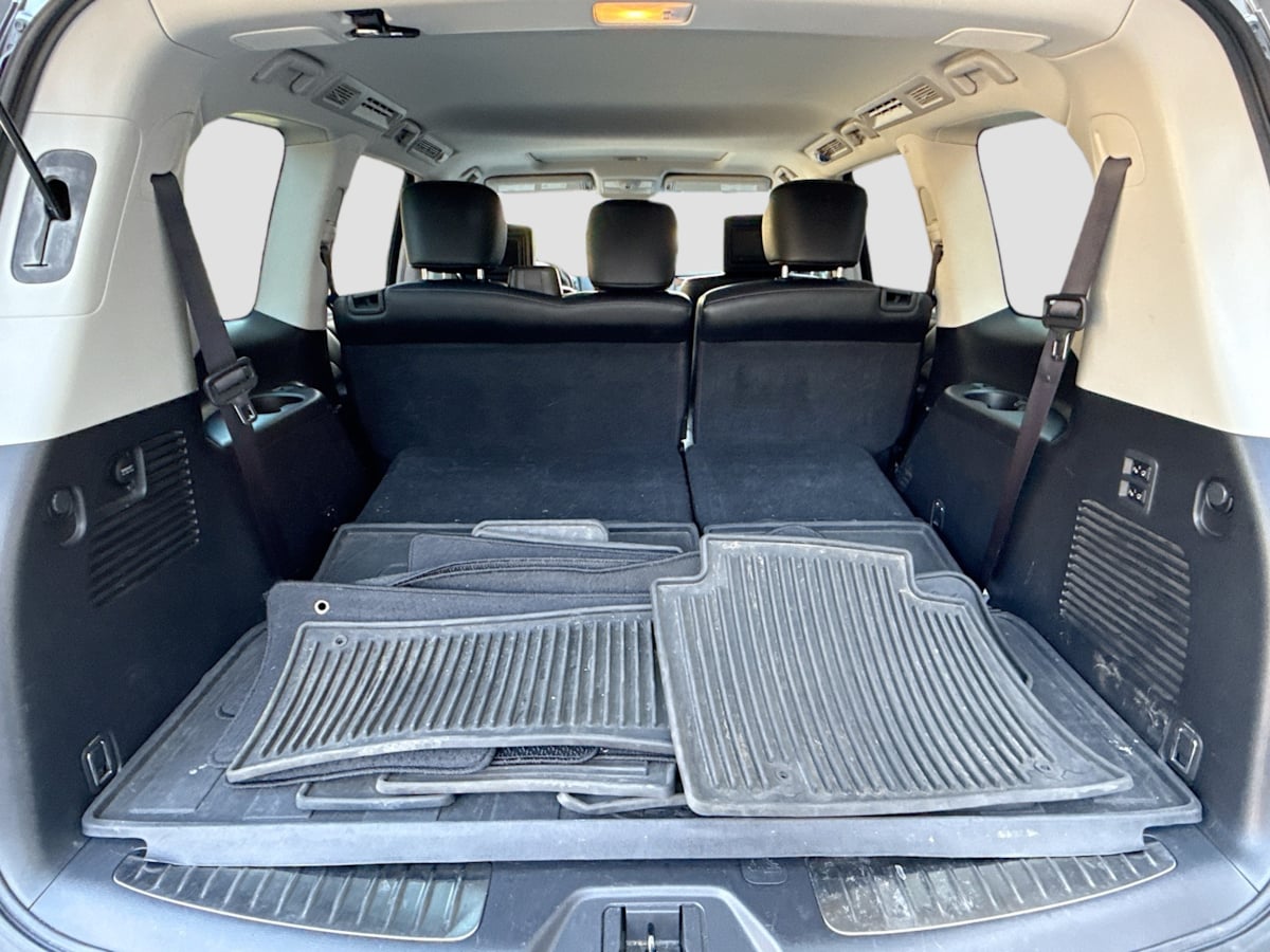 2017 Infiniti QX80 photo 28