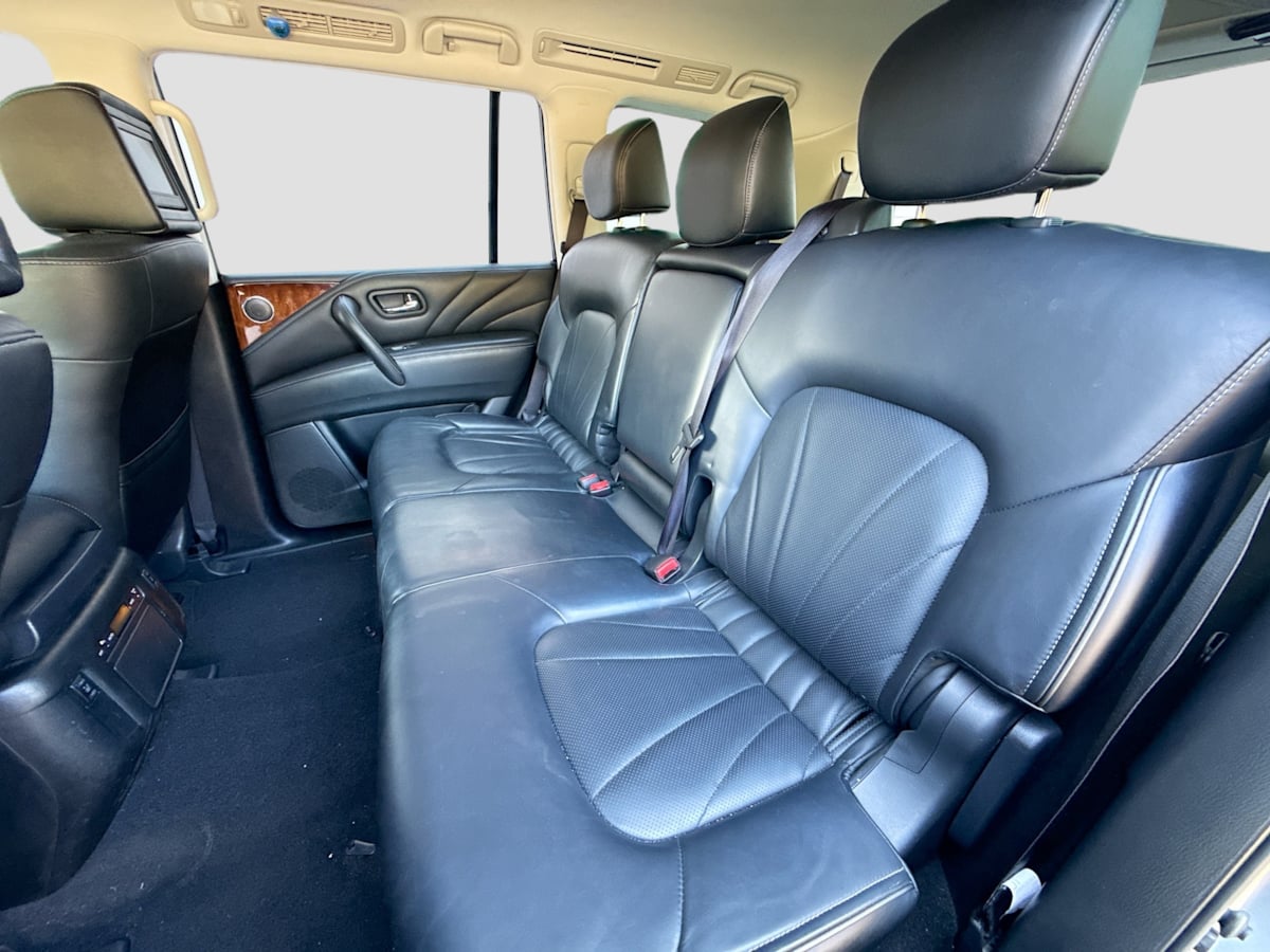 2017 Infiniti QX80 photo 25