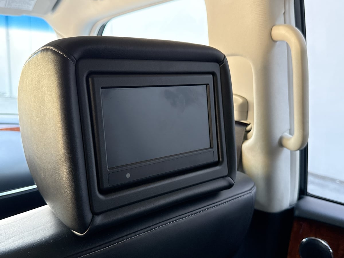 2017 Infiniti QX80 photo 26