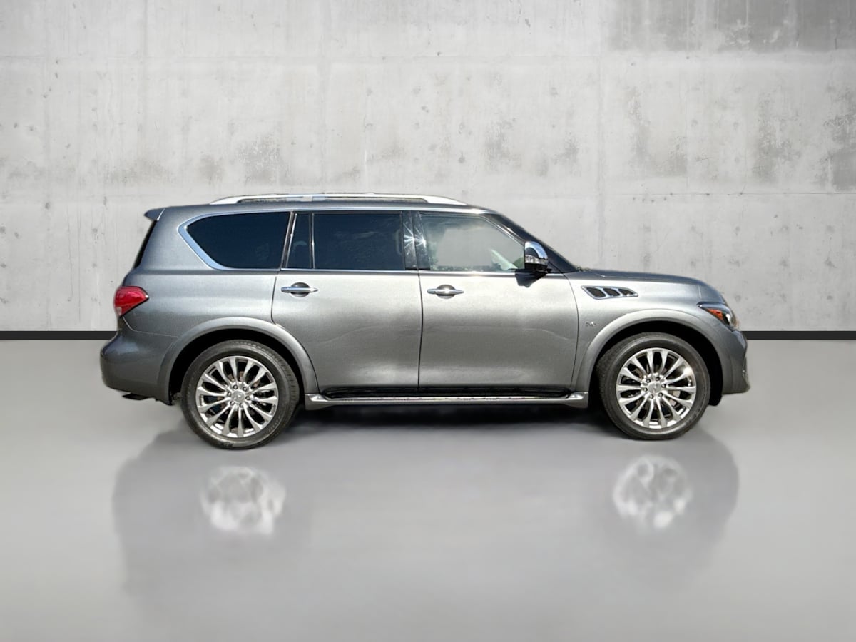 2017 Infiniti QX80 photo 8