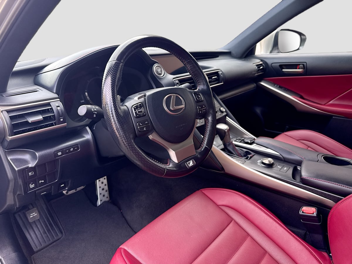 2020 Lexus IS 350 F SPORT AWD photo 9