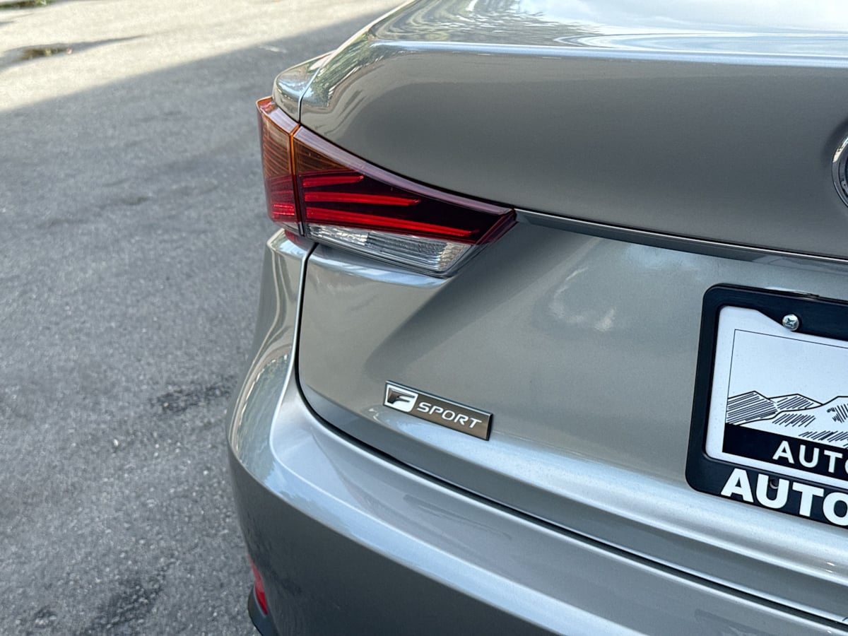 2020 Lexus IS 350 F SPORT AWD photo 38