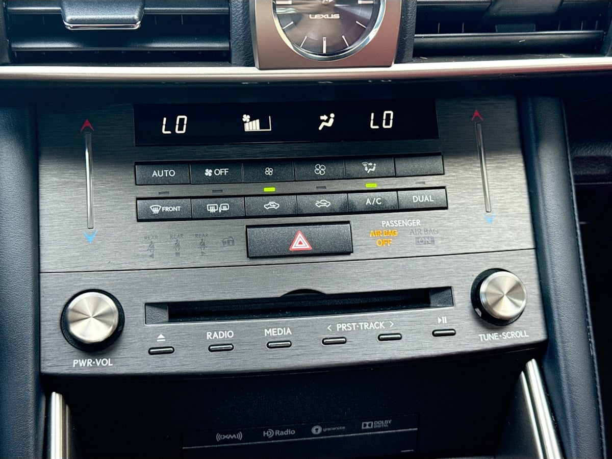2020 Lexus IS 350 F SPORT AWD photo 16