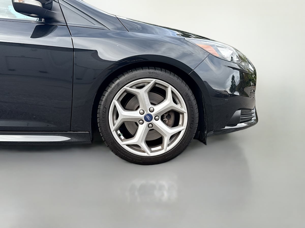 2013 Ford Focus ST photo 29